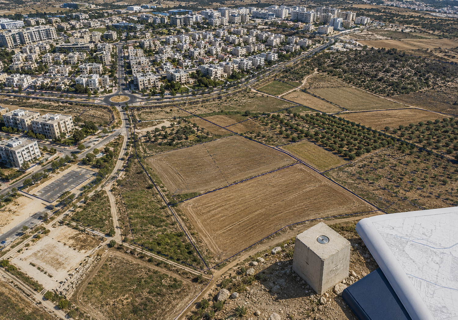 קרקעות וחלקות מסומנות לצורך בדיקת זכויות מול רשות מקרקעי ישראל